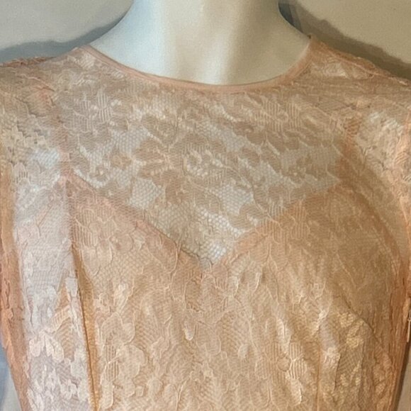 Ladies Little Mistress London NWT SZ 4 Pink & red lace gown vintage wedding prom - Picture 3 of 12
